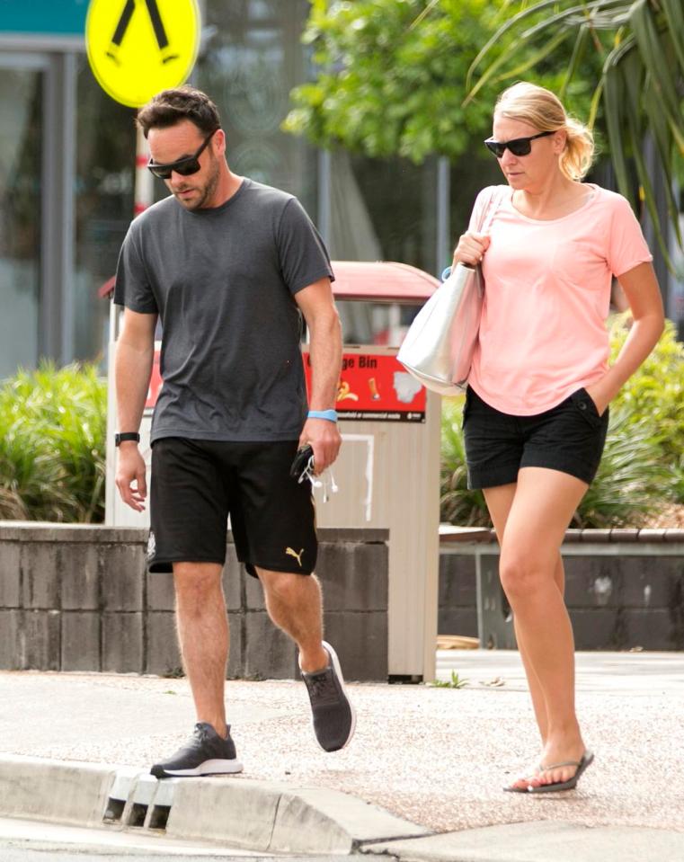  He dressed in a casual T-Shirt and shorts for his stroll in the Australian sun