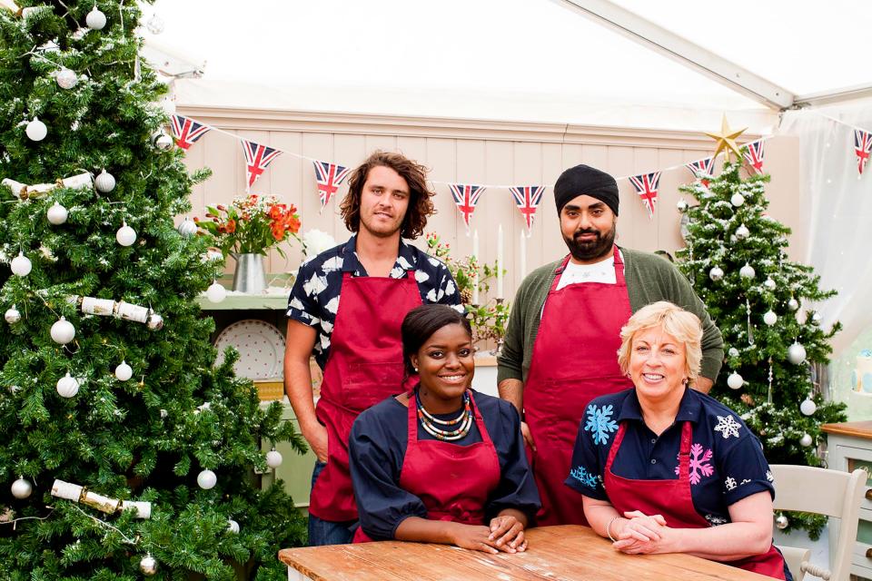  Bake Off legends appear in this Christmas special