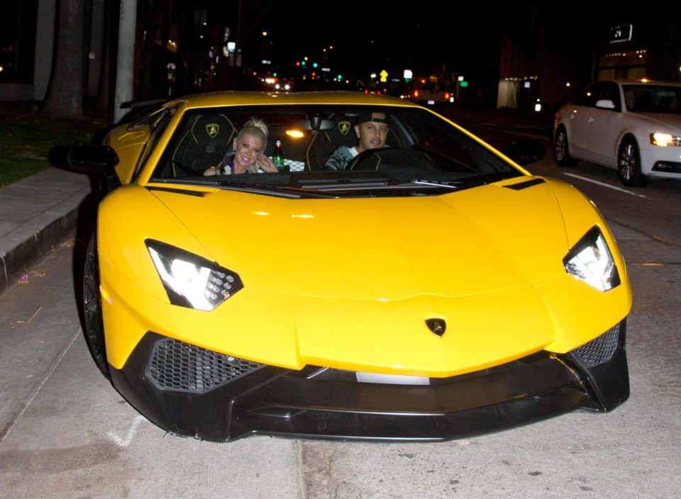  The couple visited Madeo restaurant in West Hollywood, arriving in an extravagant yellow Lamborghini