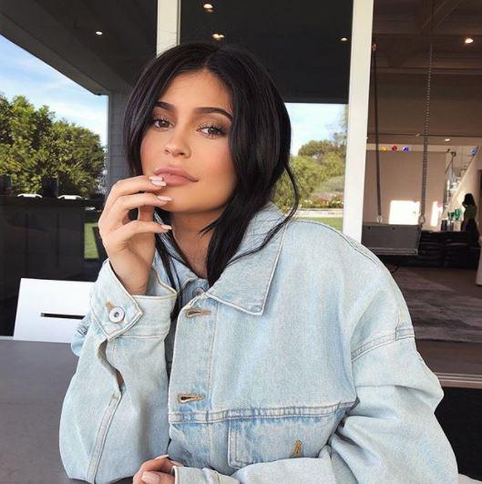  Kylie Jenner will not confirm her pregnancy until she has given birth