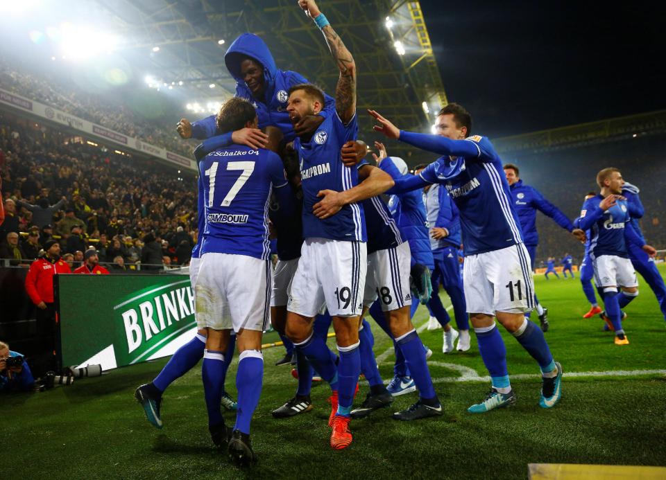  Schalke came from 4-0 down to earn a dramatic draw