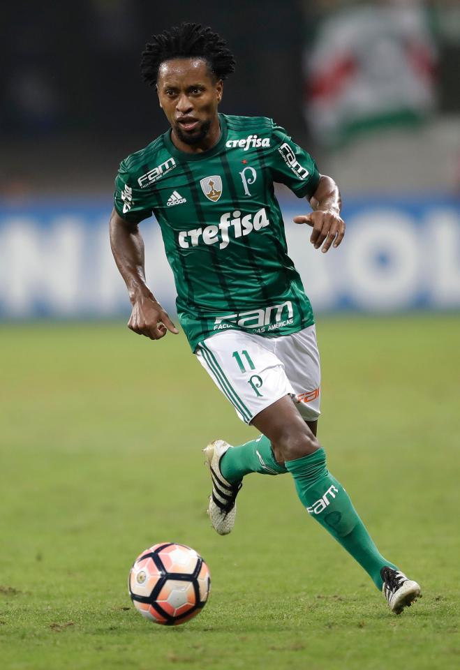  Ze Roberto finished his career in Brazil with Palmeiras after a trophy-laden career