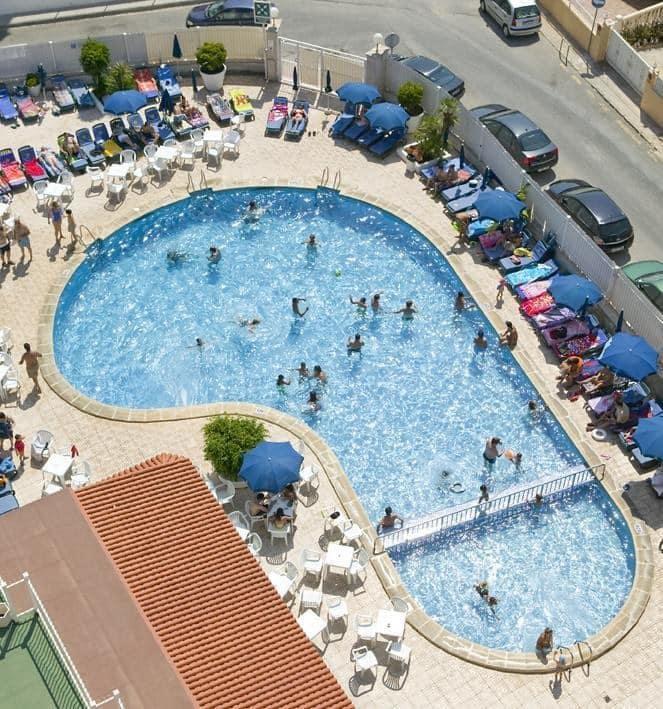  The shape of this pool clearly has not put any swimmers off