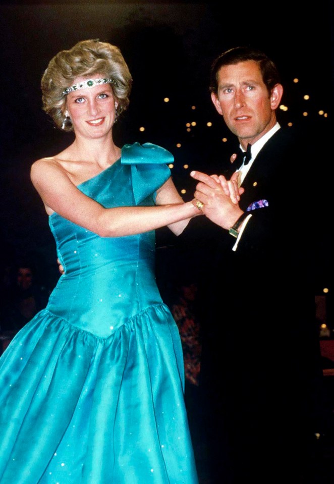 Diana wore the Emerald Choker as both a necklace and a headband – but it always belonged to the Queen