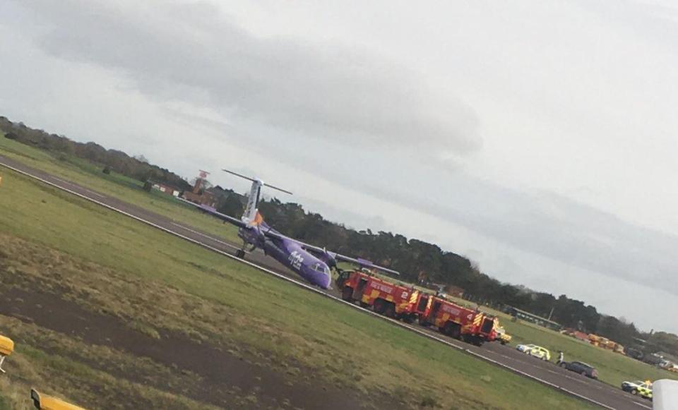  The pilot was forced to perform an emergency landing after the nose gear refused to drop