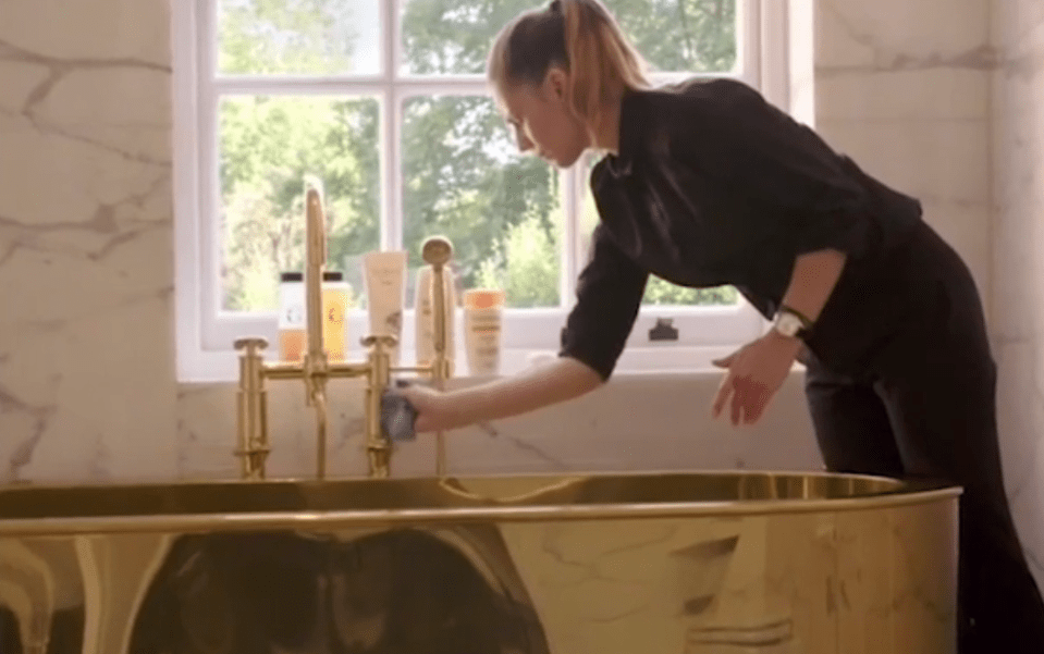  Tamara's gold-plated bath features in the trailer