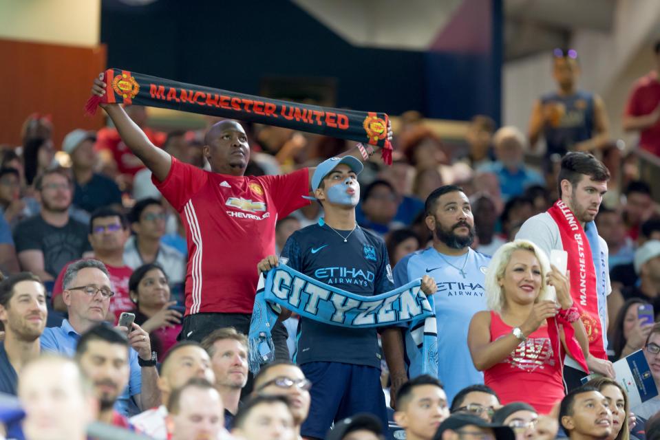  Manchester United and City fans mixed in their July friendly