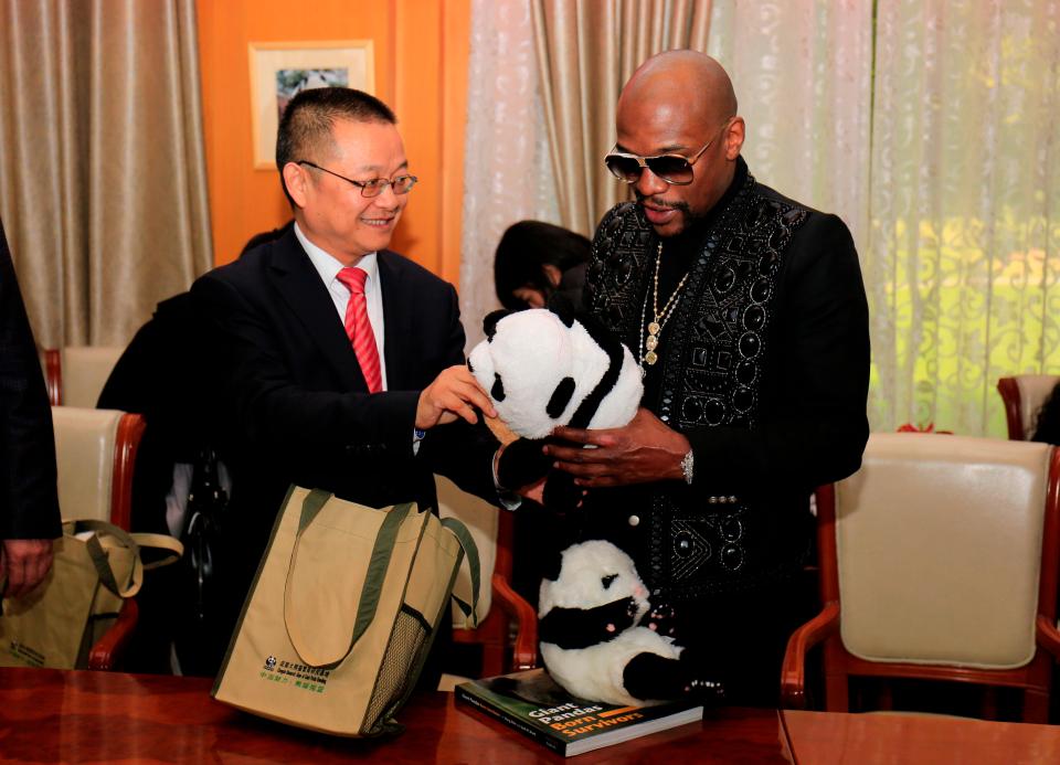  Floyd Mayweather has adopted a panda while travelling the Far East