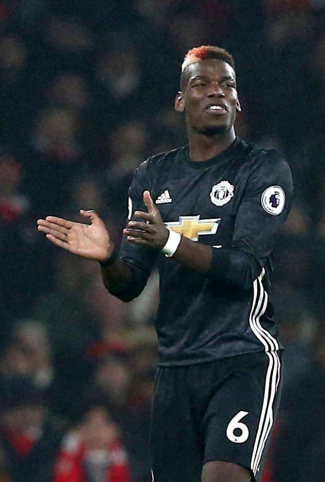  Paul Pogba seemed to clap the officials after he was sent off