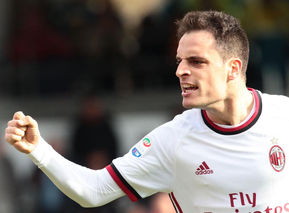  Giacomo Bonaventura celebrates after giving AC Milan lead against Benevento