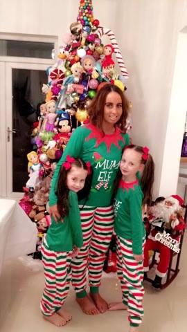  Leanne Tague with her daughters India and Poppy with their amazing Disney Christmas tree