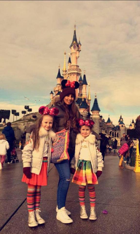  Leanne, India and Poppy enjoying one of their trips to Disneyland