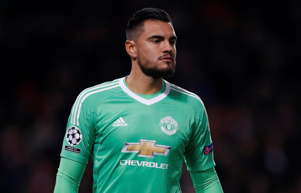  Sergio Romero wants to leave Manchester United on a temporary basis next month