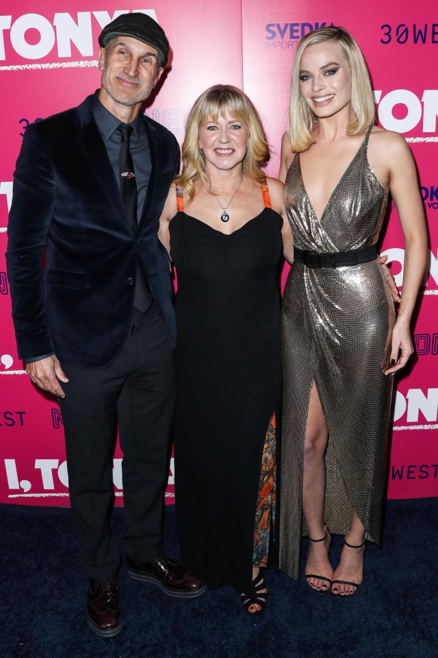 Margot posed alongside disgraced Olympian Tonya Harding at premiere for skating biopic I, Tonya in Los Angeles, as well as Craig Gillespie