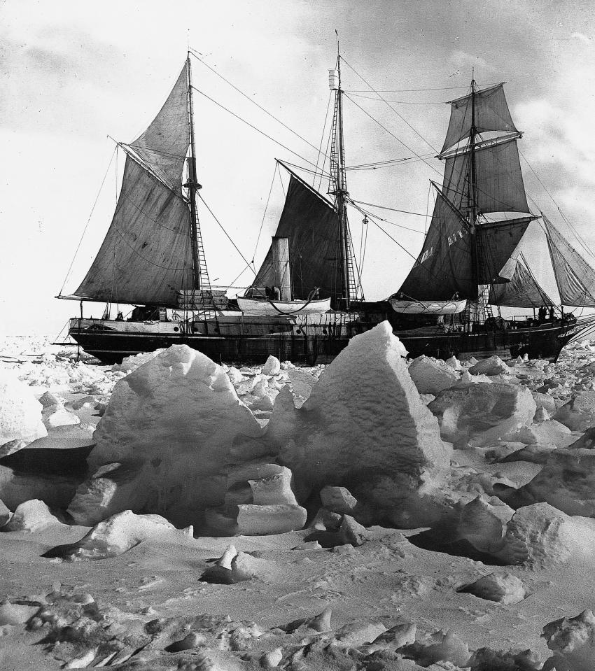  The Endurance at full sail before it was marooned in the ice