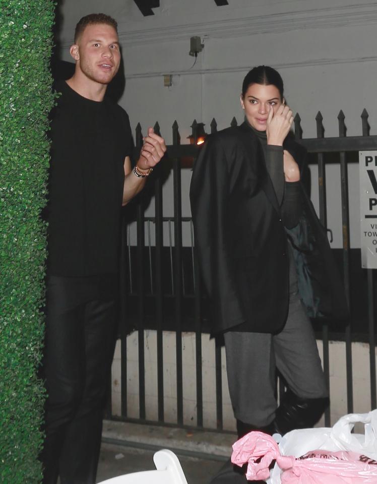  Kendall Jenner ditched her bra for a date night with Blake Griffin