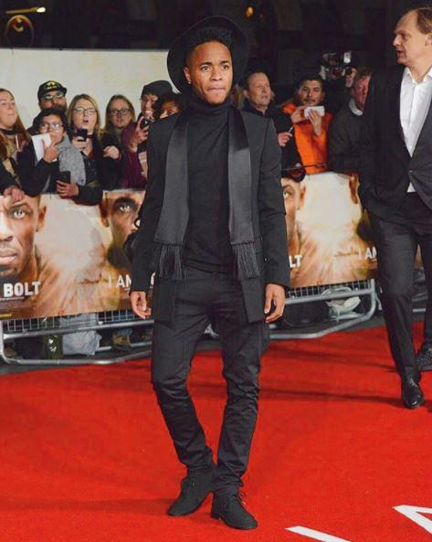  Raheem Sterling shows off his red carpet look