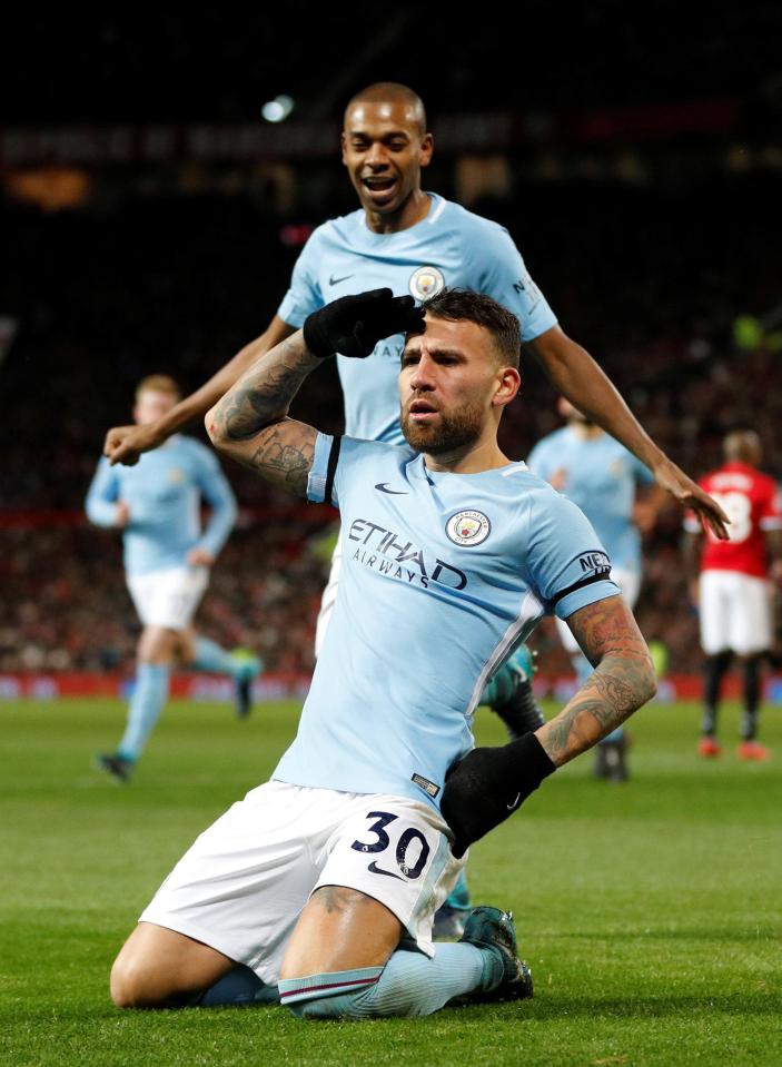  Nicolas Otamendi volleyed in Man City‘s second goal