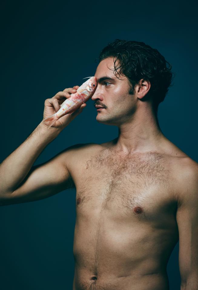  Never mind his moustache, have you seen his mullet? Murder on the Orient Express actor Tom Bateman showed off his fish eye