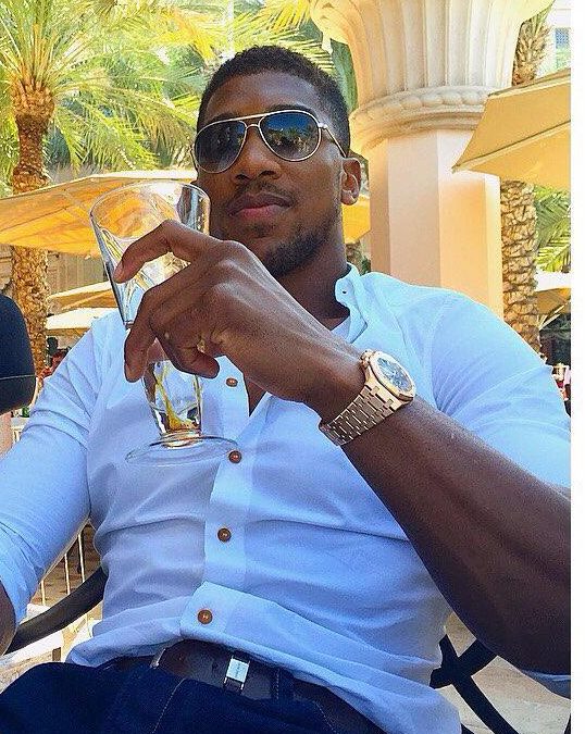  Anthony Joshua flashes his £350k watch from Audemars Piguet