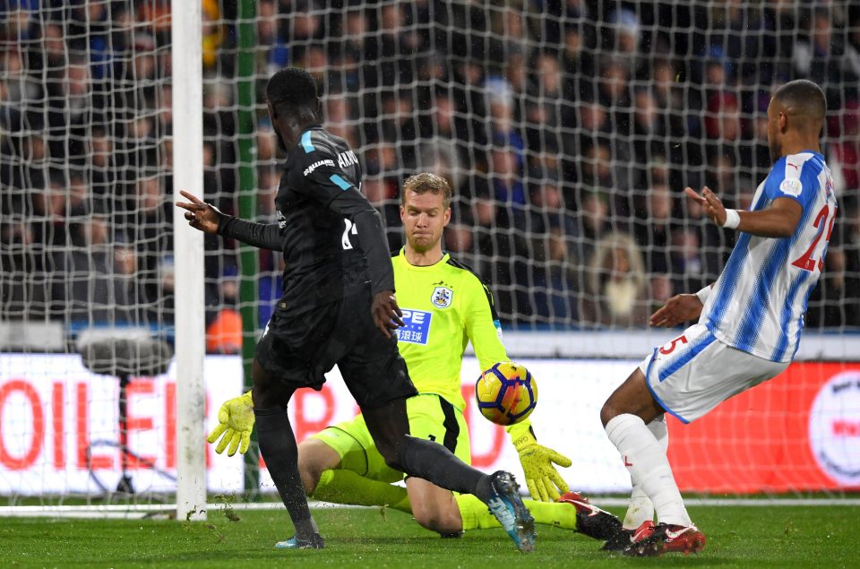  Bakayoko punished a defensive mistake to open the scoring on 23 minutes