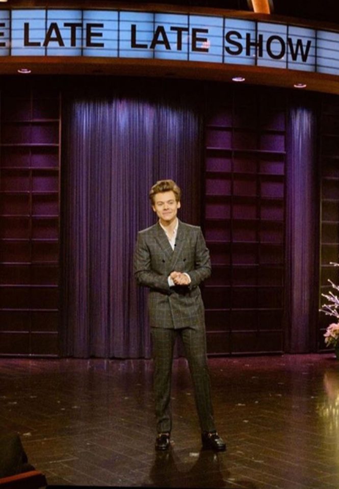  Harry Styles stepped in on The Late Late Show after James Corden's wife went into labour