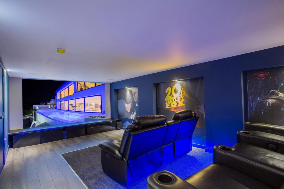  A cinema room forms part of the dedicated entertainment zone on the lower ground floor