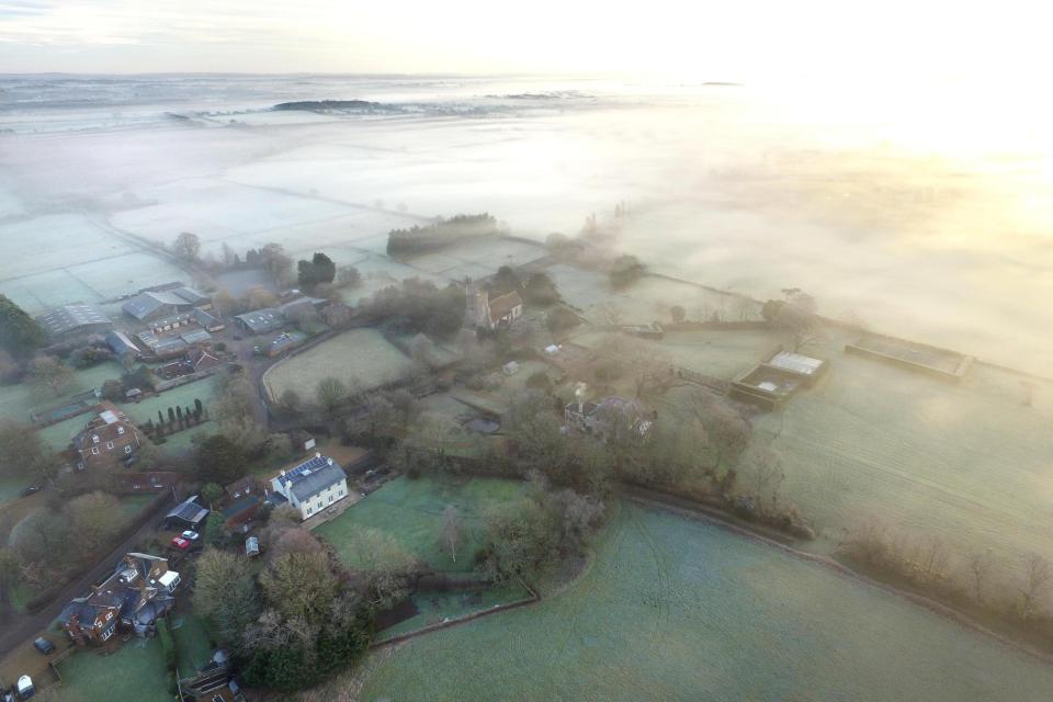  A frosty morning in East Sussex today following widespread freezing fog overnight