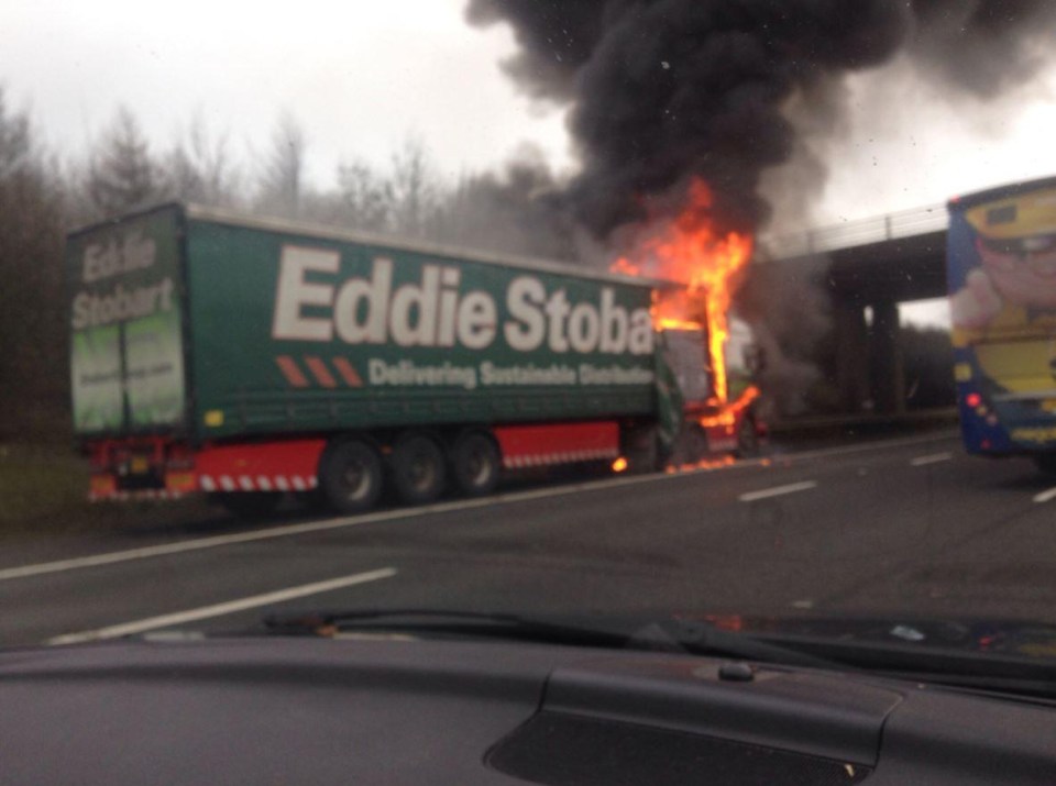 A lorry caught fire close to junction nine of the M40 near Bicester