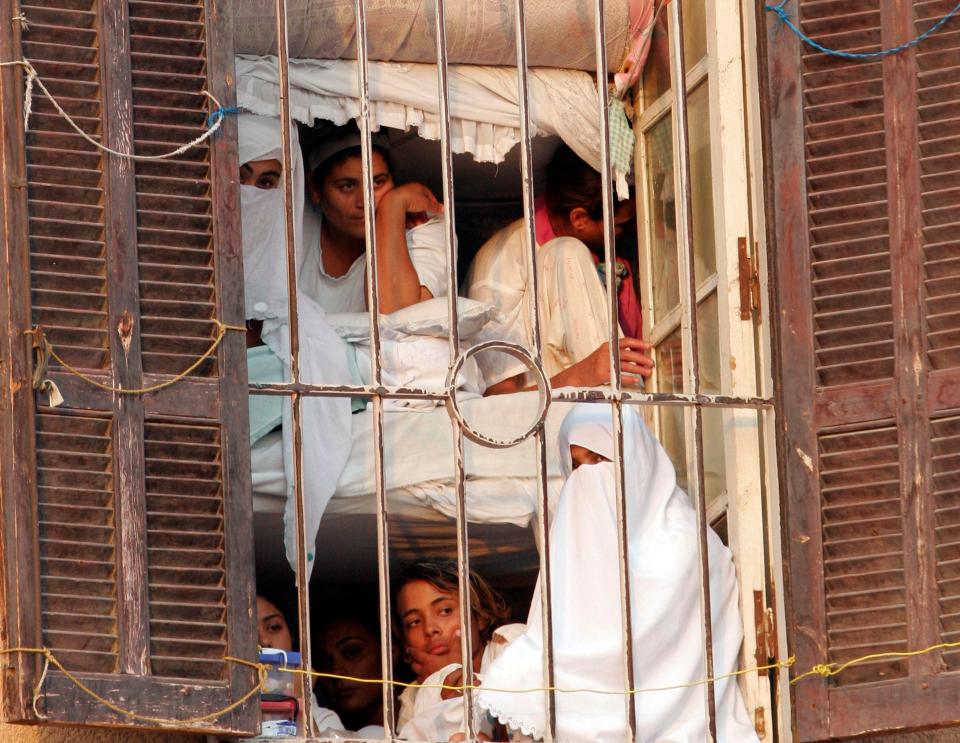  Laura faces doing her time in a crowded Egyptian jail cell