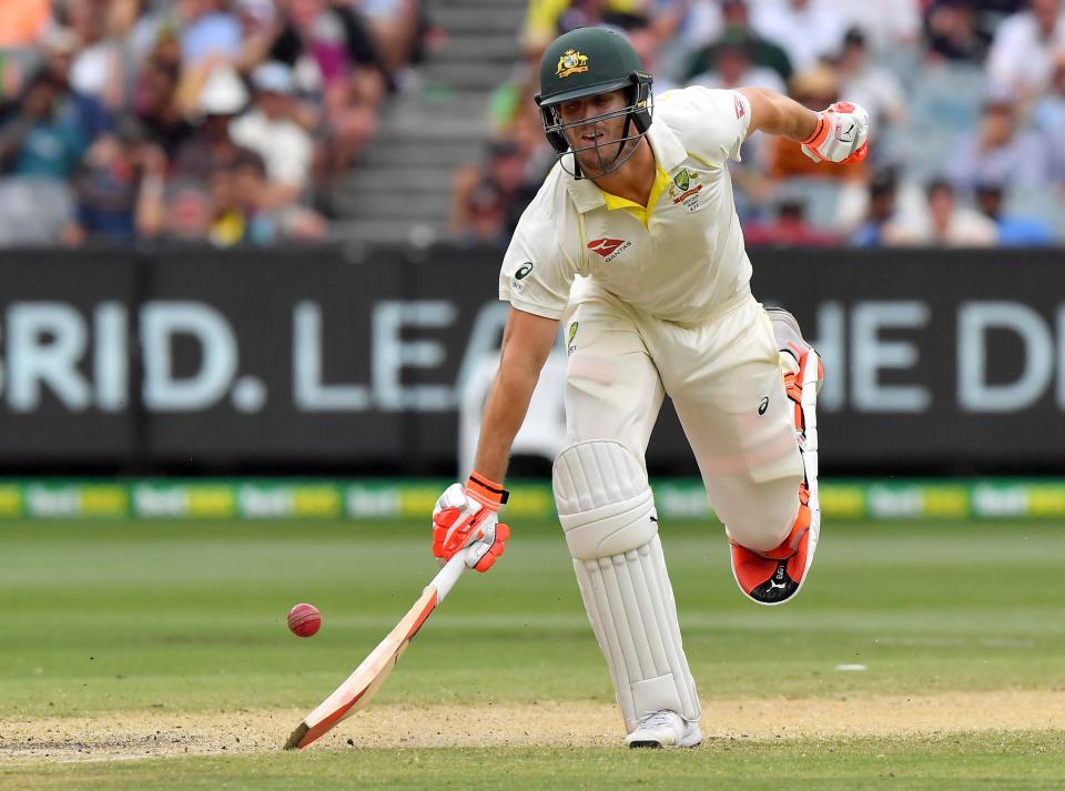  Mitchell Marsh battled hard in the afternoon session to deny England