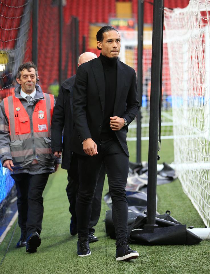  New Liverpool defender Virgil van Dijk walked into Anfield for the first time today since his move