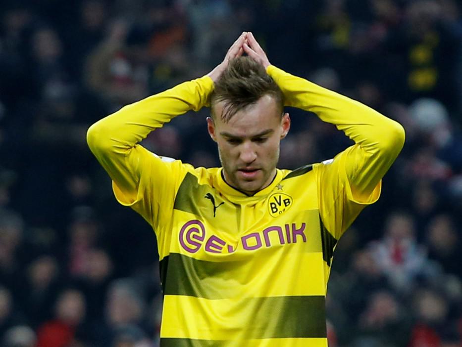  Borussia Dortmund went out of German Cuip last-16 despite late rally