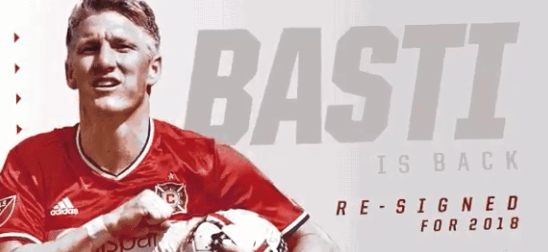  Bastian Schweinsteiger has signed a new one-year deal with Chicago Fire