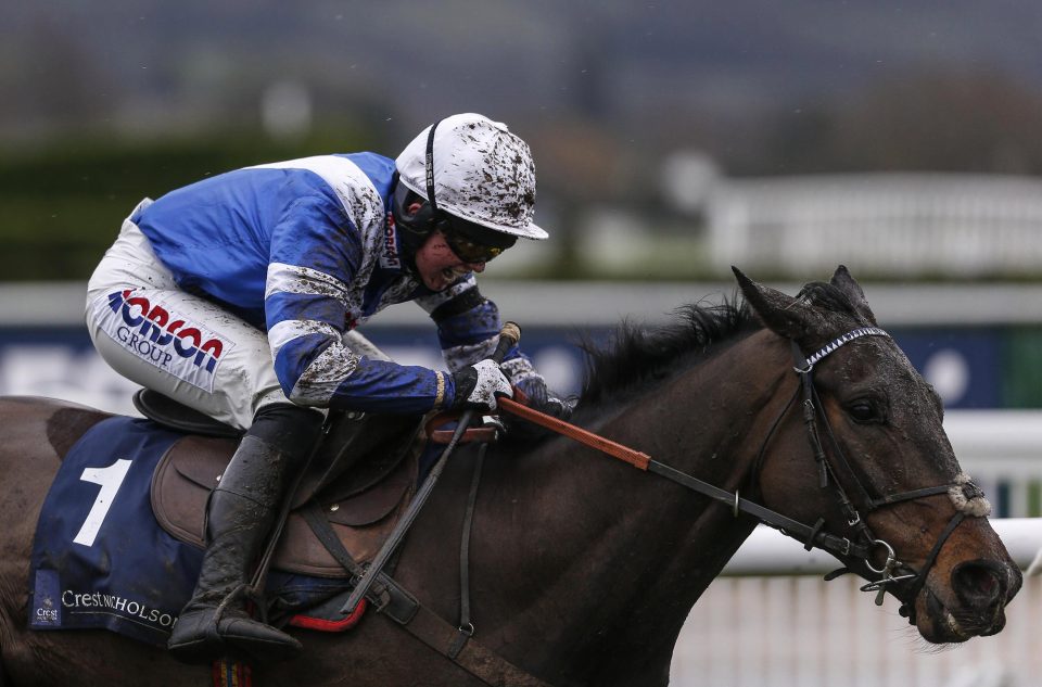  Bryony Frost could also take the ride on Frodon again