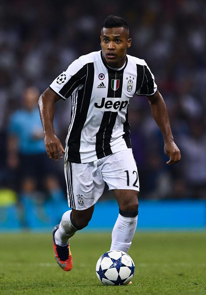  Alex Sandro should be the No1 defensive target for Prem sides