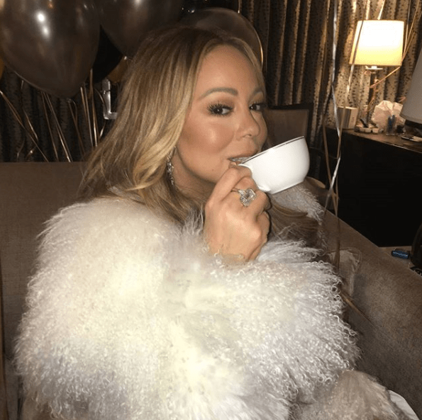 Mariah eventually got her hot tea after the show 