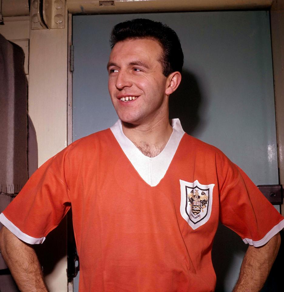  Jimmy Armfield played for Blackpool 627 times and spent his whole career at the club