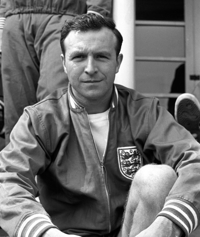  Jimmy Armfield with the England squad in 1966