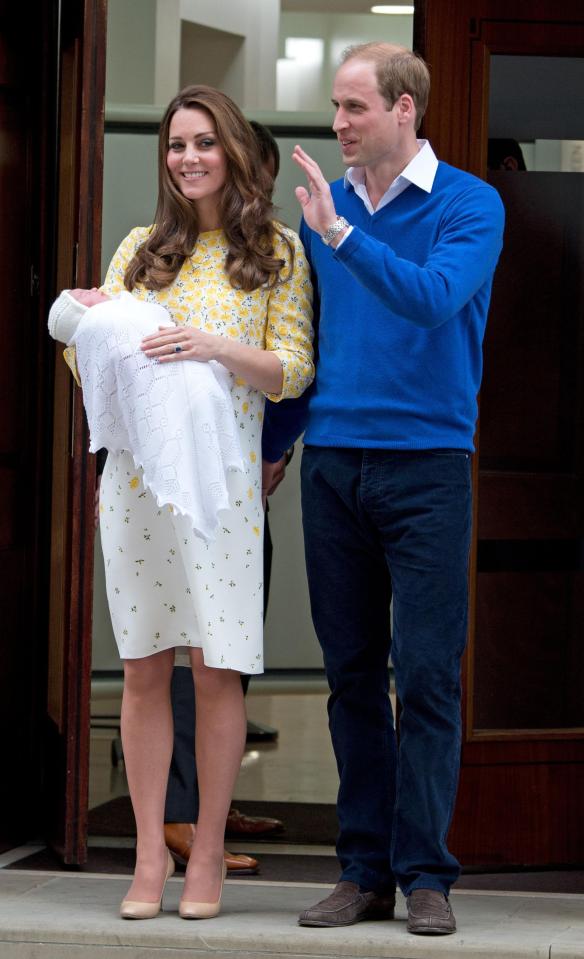  After Kate Middleton gave birth to Princess Charlotte, she stunned in a yellow Jenny Packham dress