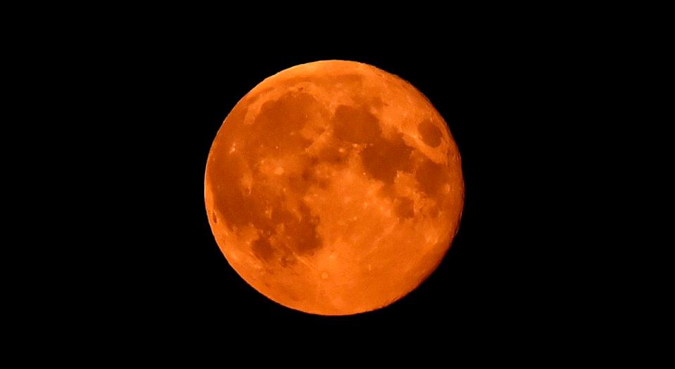  A 'blood moon' is a colloquial name for a total lunar eclipse