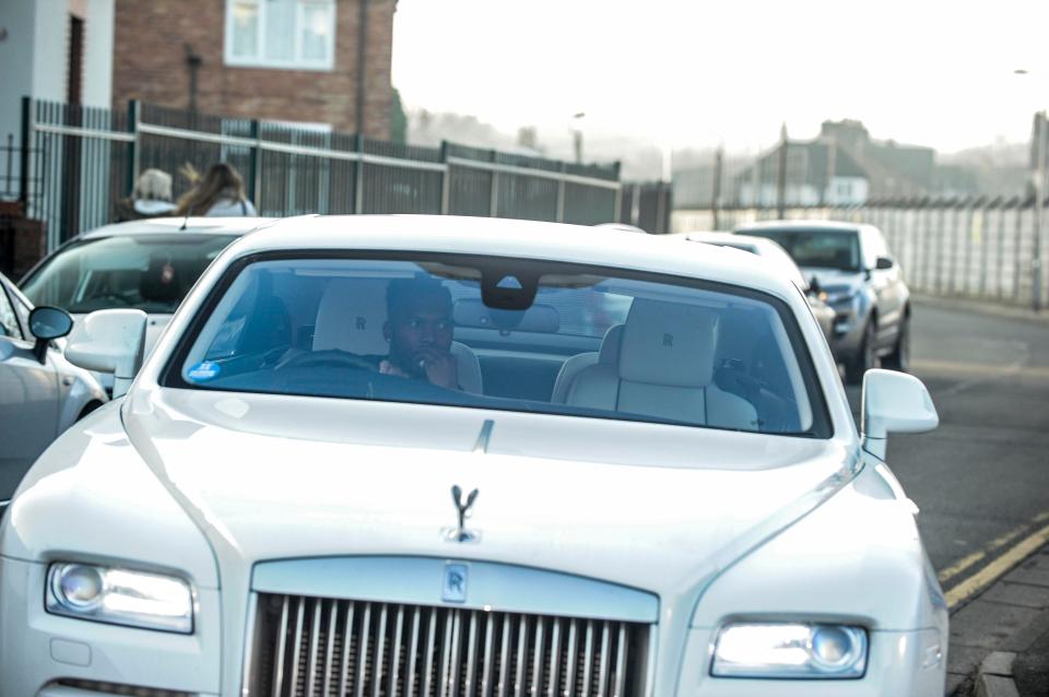  Daniel Sturridge cruises around in his white Roller