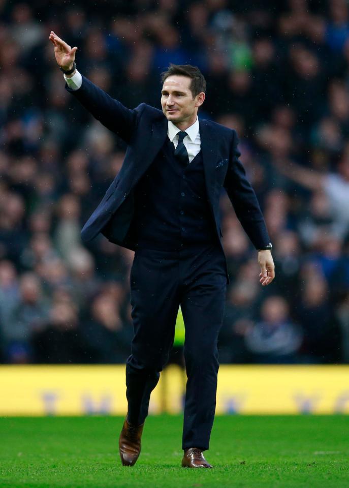  Frank Lampard is in talks to take his first job in management with Oxford