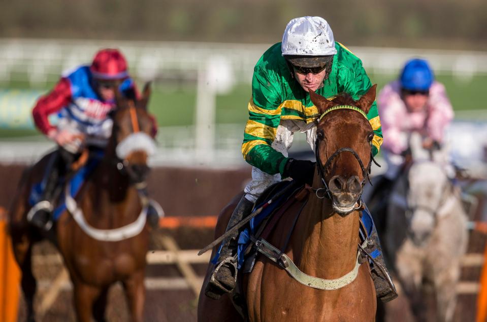  Yanworth has the option of running in the Sun Bets Stayers' Hurdle