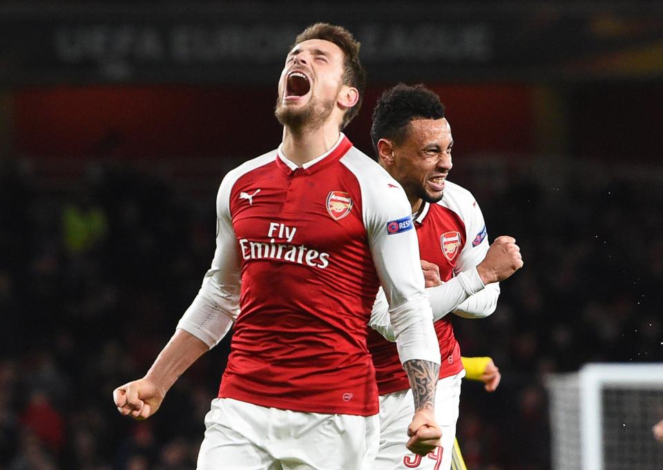  Mathieu Debuchy is reportedly set to seal a switch to French club Saint-Etienne