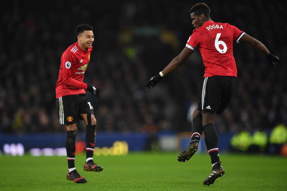  Manchester United ended their winless run at Goodison Park and Pogba joins in with Lingard's jig celebrations