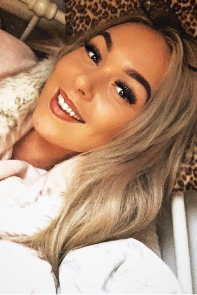  The 20-year-old first suffered symptoms when she was 11, but it wasn't until 2016 that doctors discovered she was battling endometriosis