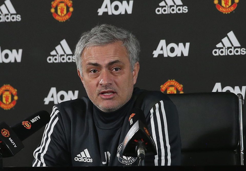  Jose Mourinho says he want to commit his future to Manchester United