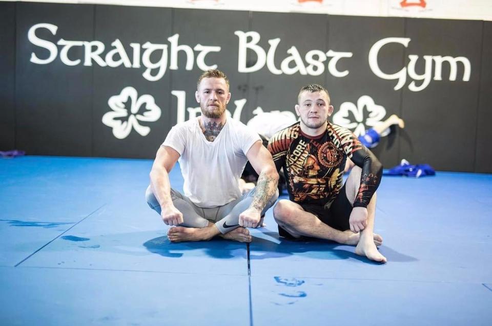  Conor McGgregor was threatened with having his UFC lightweight title stripped from him