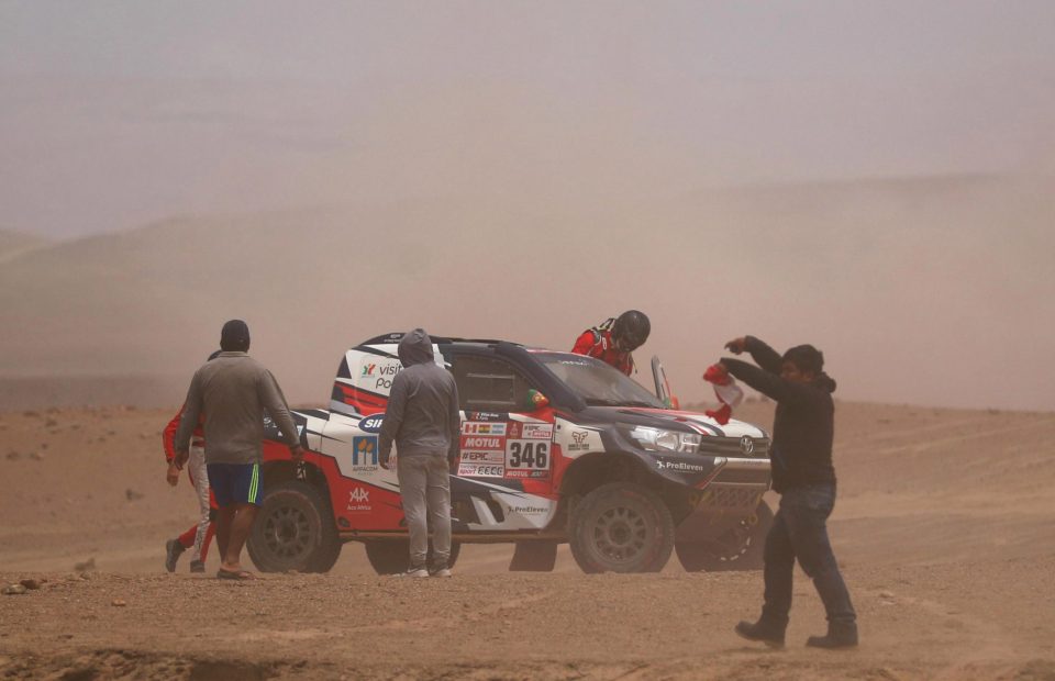 Andre Villas-Boas had to end his chase to complete the Dakar Rally after crashing on a sand dune but managed to walk away from the incident